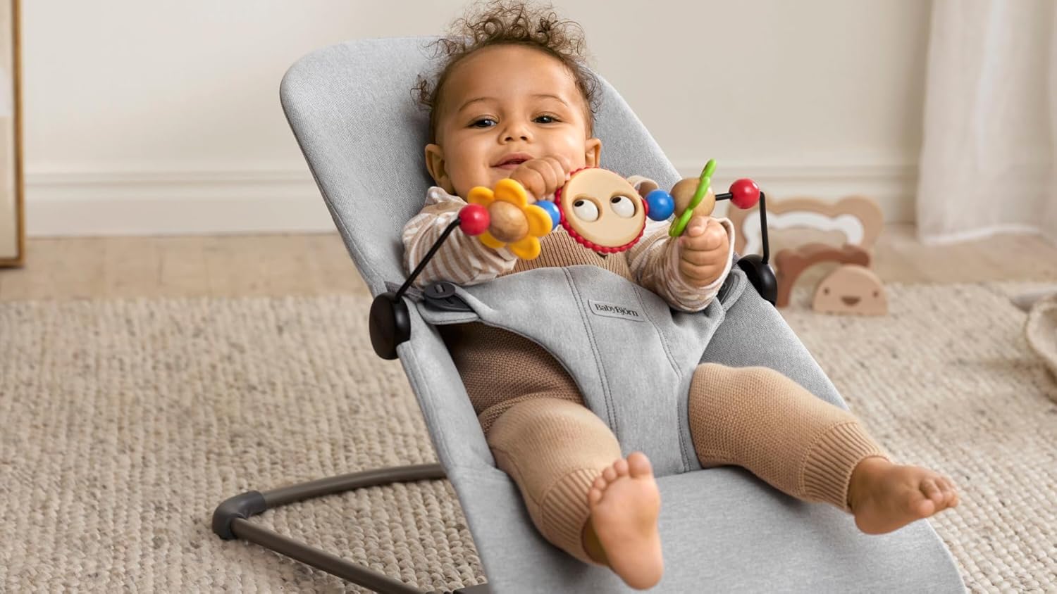 BABYBJÖRN Juguete para Hamaca, Ojitos Traviesos - característica 4
