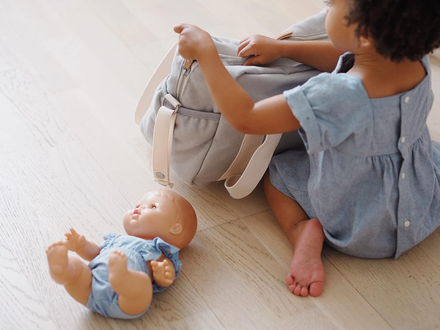 Béaba Bolso Cambiador para Bebé, Práctico, 10 Bolsillos Interiores y Exteriores, Enganche Integrado para Cochecito, Cambiador